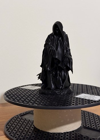 Kara Kapüşonlu Korkutucu Aksiyon Figürü - Görsel 3