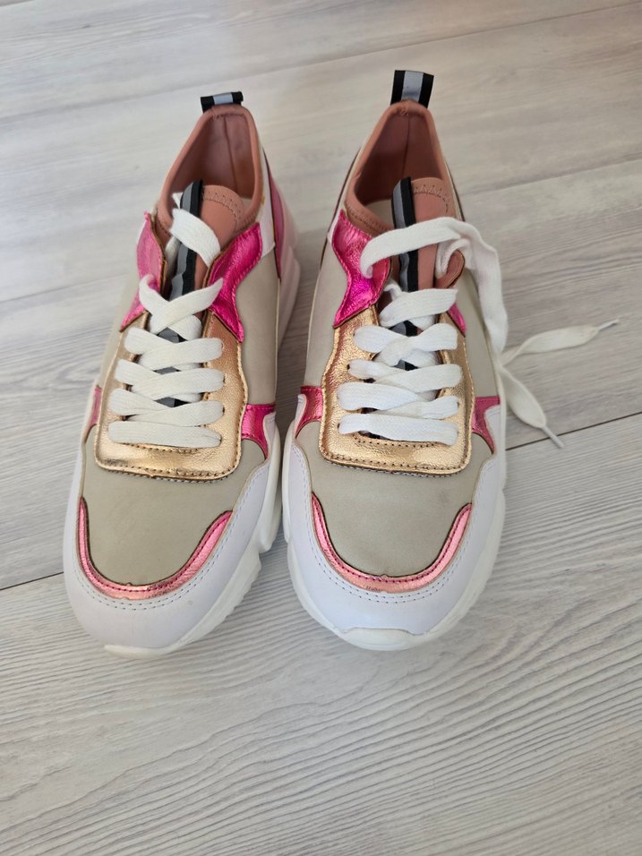 Spor Ayakkabı - Görsel 2