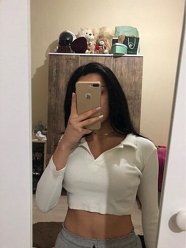Beyaz polo yaka crop