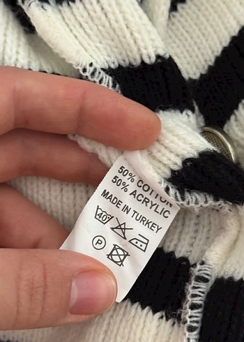 Düğmeli Çizgili Midi Kadın Hırka - Görsel 2