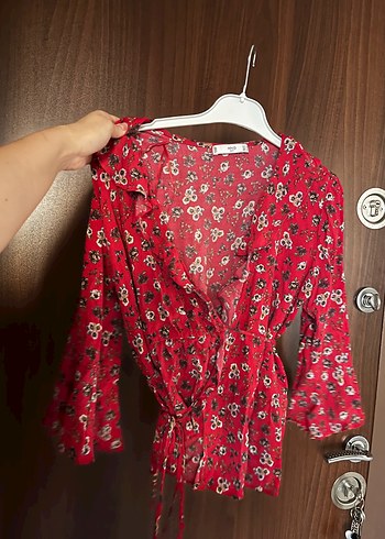 Mango Mango Çiçek Desenli Kırmızı Bluz