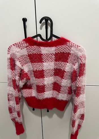 Kırmızı Kareli Örgü Kadın Hırka - Görsel 2