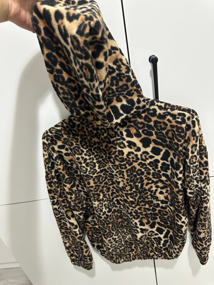 Kürklü Leopar Desenli Kapüşonlu Sweatshirt - Görsel 3