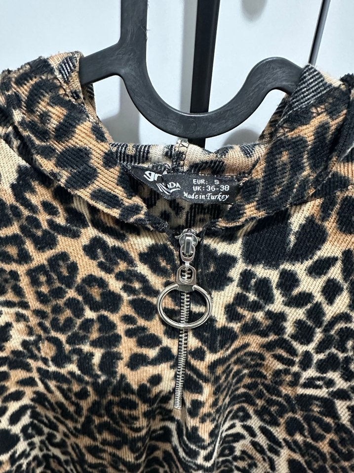 Kürklü Leopar Desenli Kapüşonlu Sweatshirt - Görsel 4