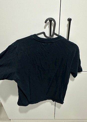 Siyah Baskılı Kadın Tişört - Görsel 3