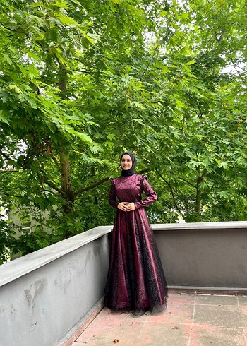 Bordo Uzun Kollu Yüksek Yakalı Drape Abiye