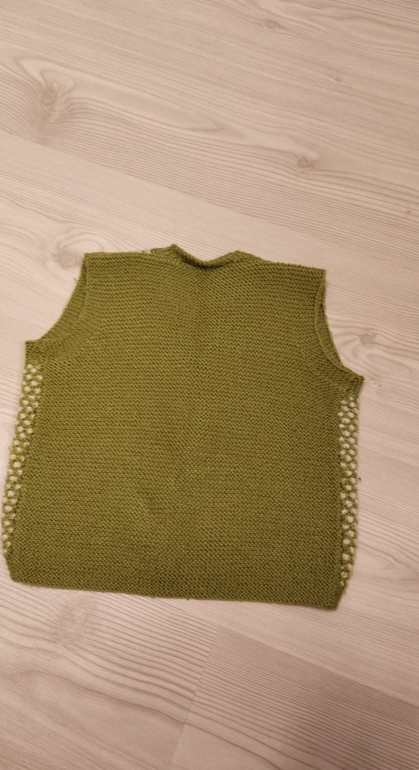 Kız Çocuk V Yaka Yeşil Örgü Yelek - Görsel 2