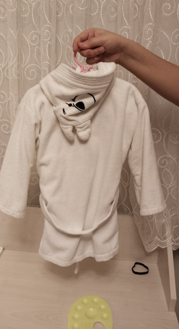 Beyaz Nakışlı Kız Çocuk Bornozu - Görsel 4