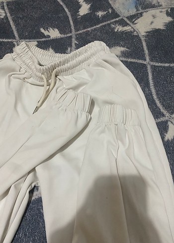 Beyaz Kadın Pamuklu Rahat Kesim Eşofman - Görsel 3