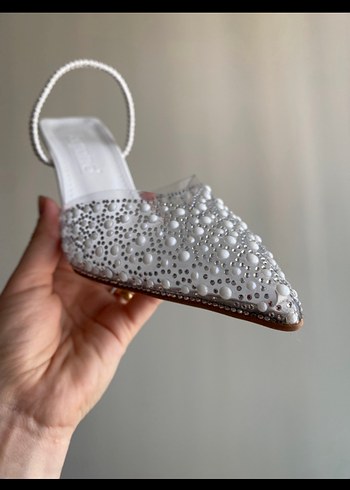 Zara Zara model incili topuklu ayakkabı