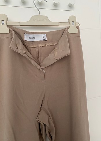 Bej Düğmeli Kadın Kumaş Pantolon