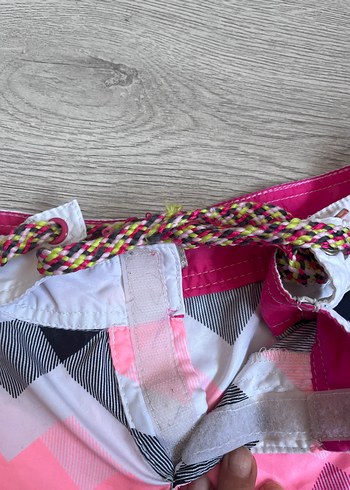 Renkli Bağcıklı deniz şortu - Görsel 4