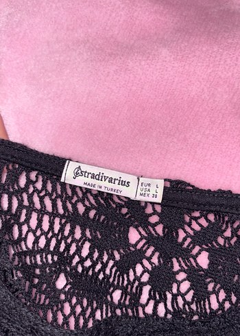 Dantel Detaylı Siyah V Yaka Kadın Kazak - Görsel 3