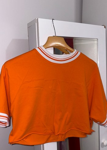 Turuncu Baskılı Kadın Tişört - Görsel 2