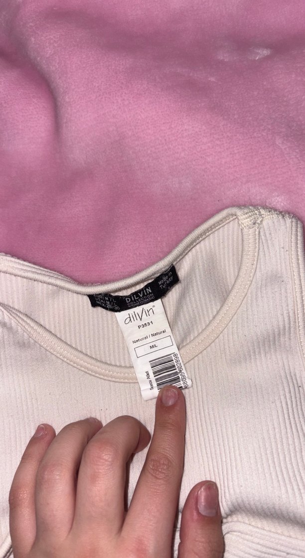 Pembe Yüksek Yakalı Kadın Atlet - Görsel 3