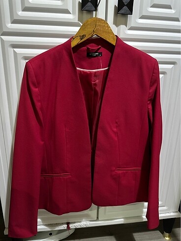 Kırmızı blazer ceket