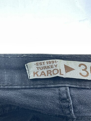 36 Beden siyah Renk Zara Jean / Kot %70 İndirimli.