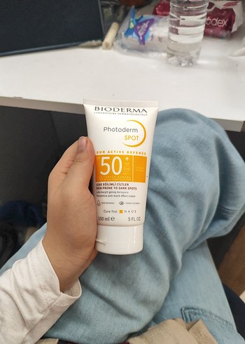  Beden Bioderma Photoderm Spot SPF 50+ Leke Karşıtı Güneş Kremi 150 ml
