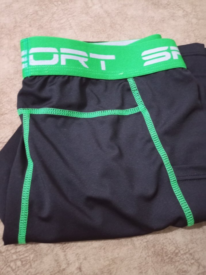 Yeşil Bant Detaylı Erkek şort - Görsel 2