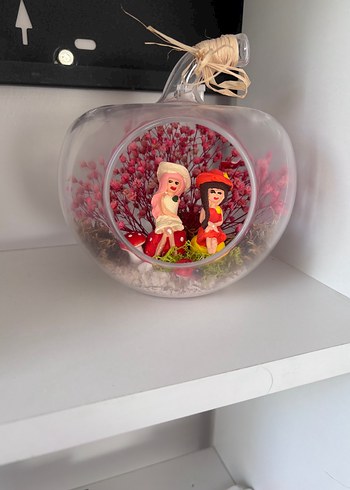 Renkli Kız Bebek Figürlü Dekoratif Küre