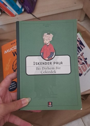 İskender Pala - İki Dirhem Bir Çekirdek