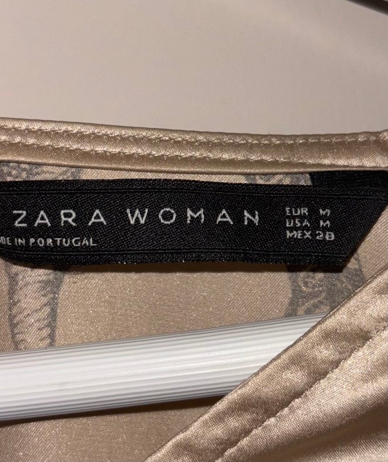 Gri Uzun Kollu Baskılı Lastikli Elbise - Görsel 4