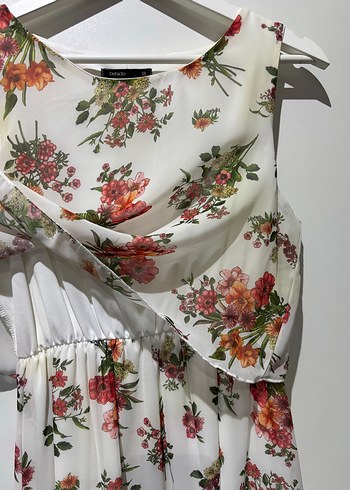 Çiçek Desenli Beyaz Uzun Bohem Elbise - Görsel 4