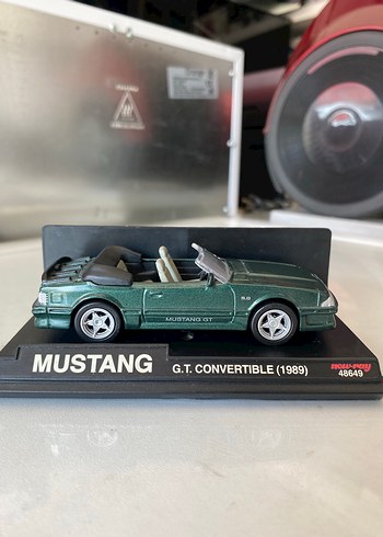 KOLEKSİYONLUK ESKİ ARAÇ MUSTANG HOTWHLEES TARZI MÜKEMMEL
