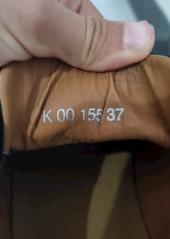 İthal Replika Siyah Süet İşlemeli ve Payetli Erkek Spor Ayakkabı - Görsel 4