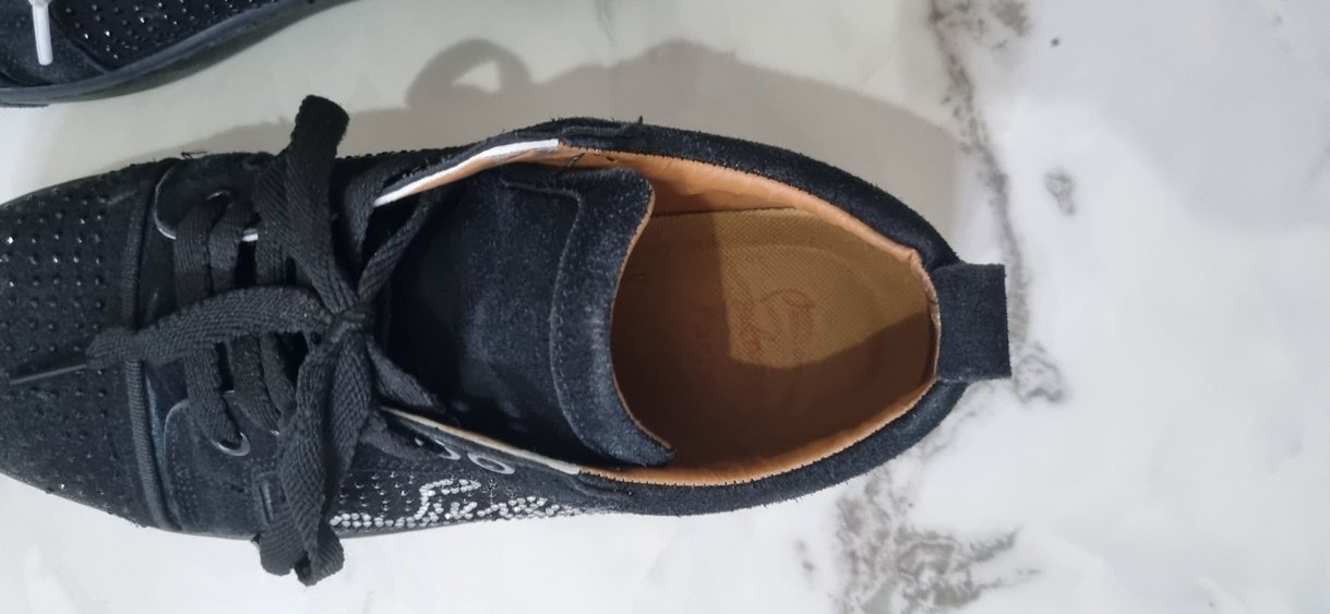 İthal Replika Siyah Süet İşlemeli ve Payetli Erkek Spor Ayakkabı - Görsel 2