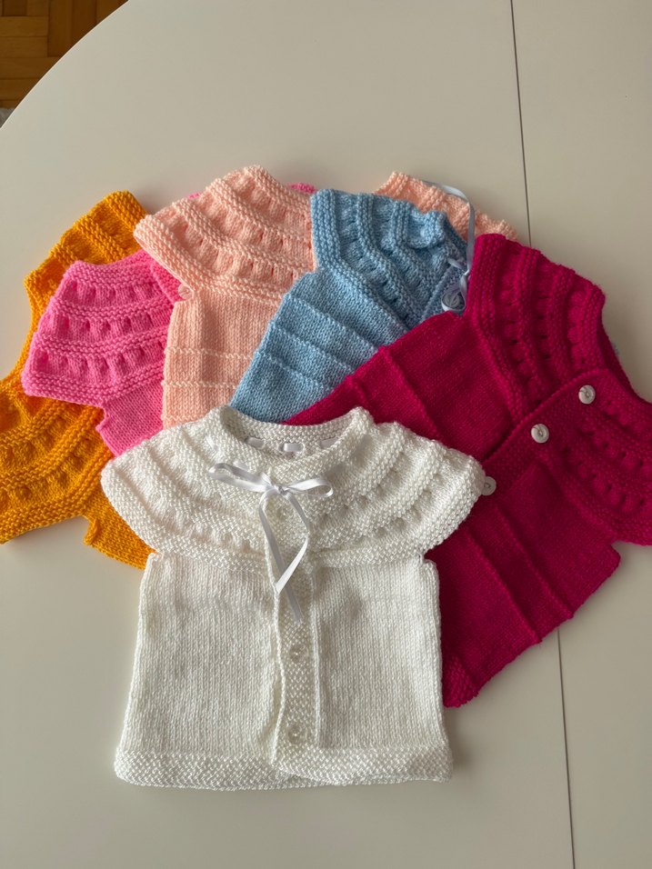 Değişik Renklerde 5 adet  Kız Çocuk Triko Yelek - Görsel 3
