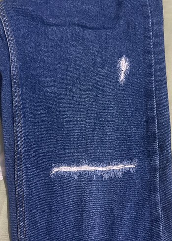 Diğer Yırtık Detaylı Mavi Midi Kot Pantolon