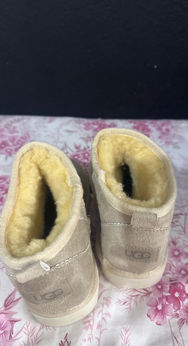 Kızlar için Bej Kürklü Süet Terlik - Görsel 5