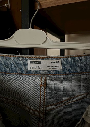 32 Beden Bershka 32 beden buz mavisi Mom Jean