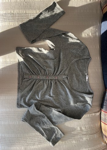 Gri Düğmeli uzun kollu bluz