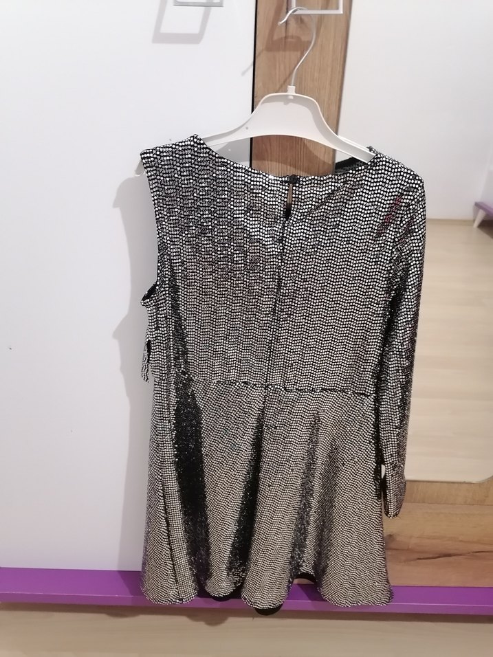 Gri parlak paletli tek Kollu  Fırfırlı Kız Elbisesi - Görsel 2