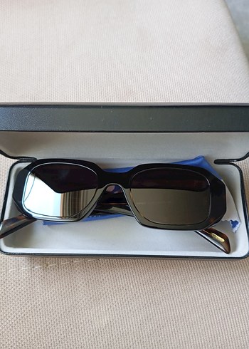 Koyu Kahverengi Klasik Kadın Güneş Gözlüğü - Görsel 3