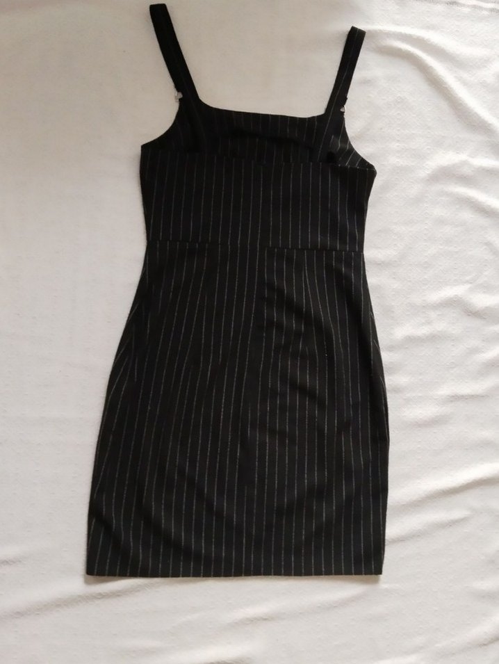 Beyaz Çizgili Siyah Elbise - Görsel 3