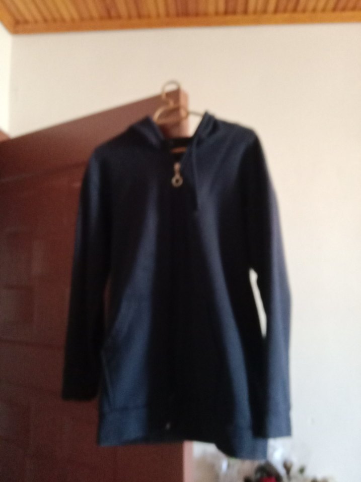 Siyah Kapüşonlu Fermuarlı Erkek Polar - Görsel 4