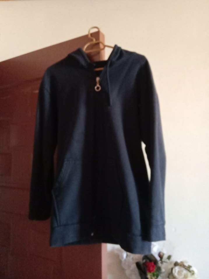 Siyah Kapüşonlu Fermuarlı Erkek Polar - Görsel 3