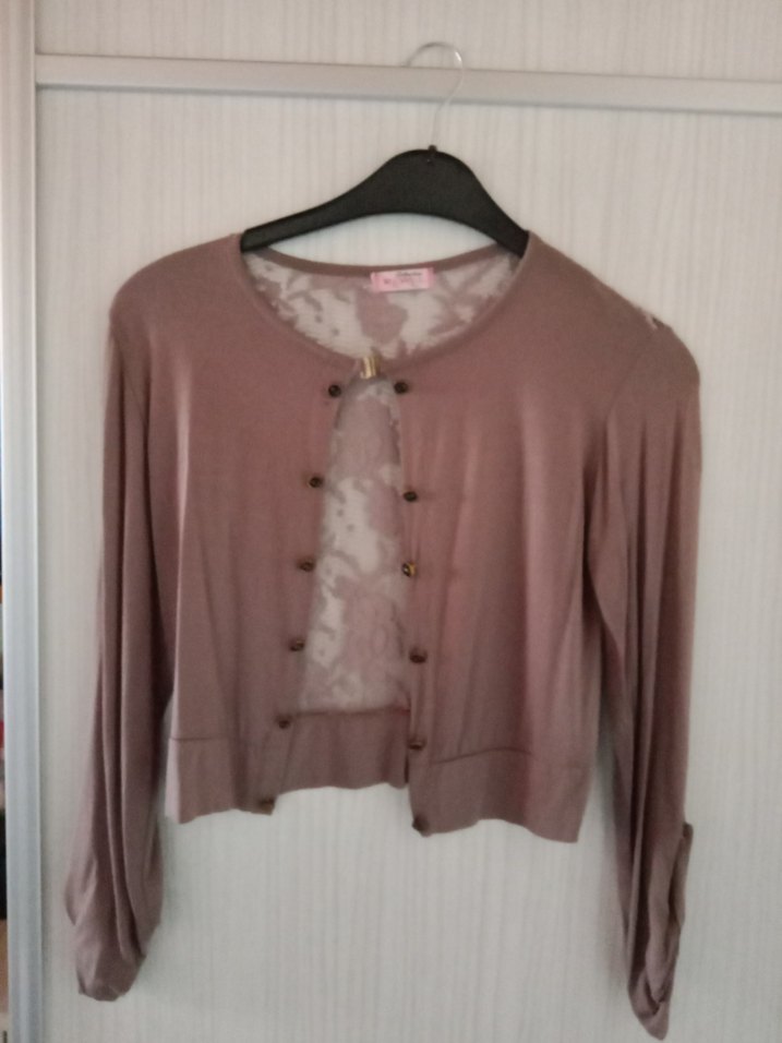 Bej Düğmeli Uzun Kollu Kadın Hırka - Görsel 2