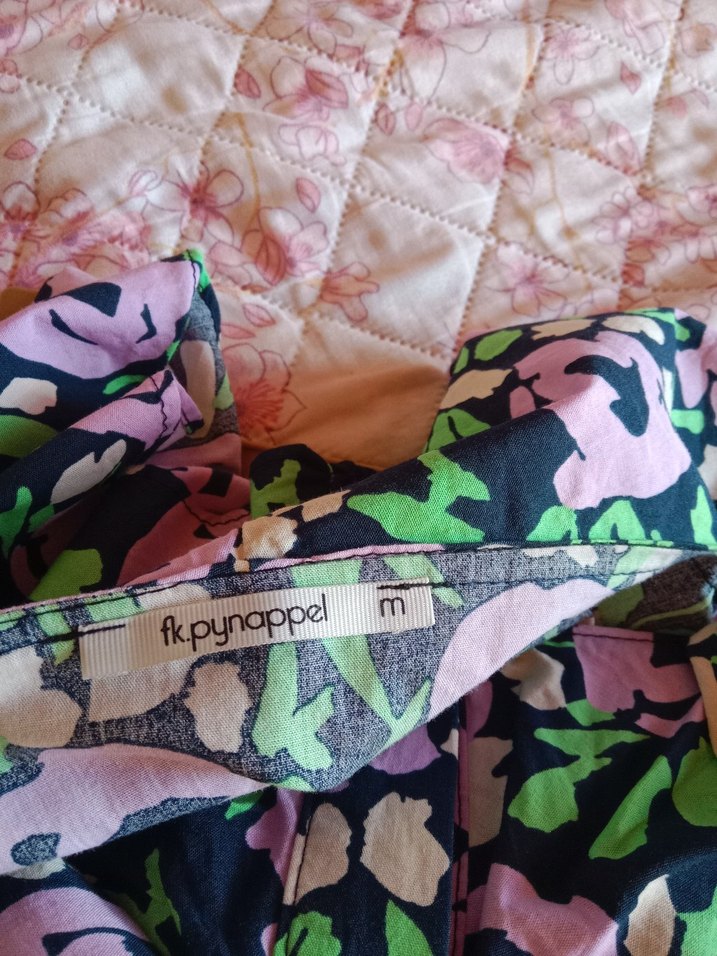 askılı kare kesim pileli elbise - Görsel 2