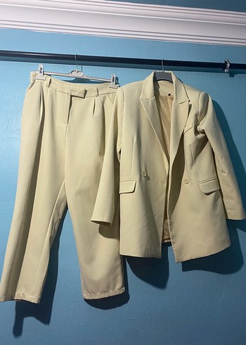 42 Beden Düğmeli Kadın Blazer Ceket ve pantolon