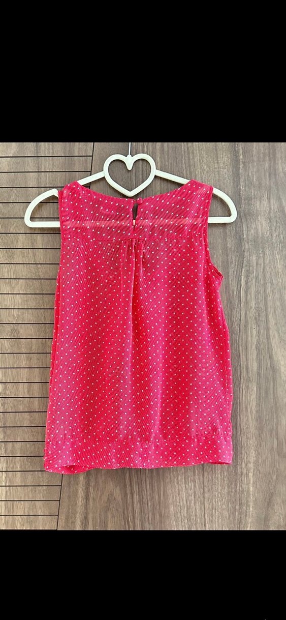 Puantiyeli Fiyonklu kırmızı Kolsuz Bluz - Görsel 3