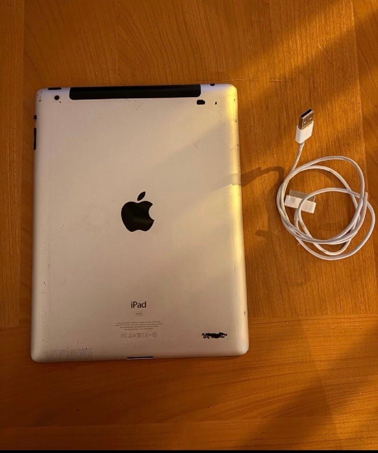 Ipad Tablet ve Siyah Klavye Seti - Görsel 3