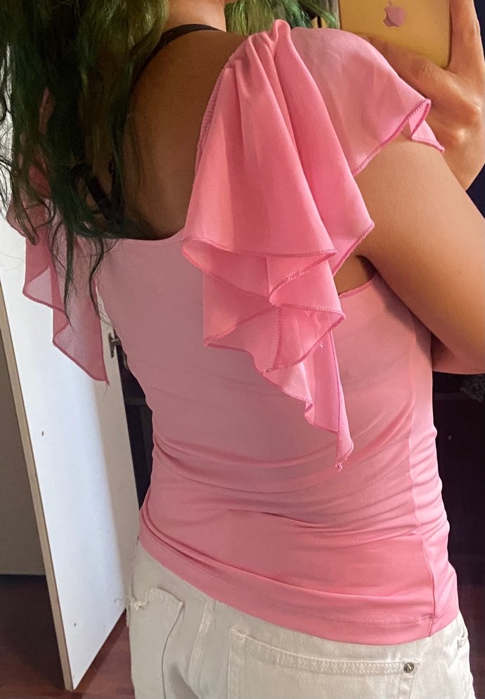 Pembe Kolları Fırfır Detaylı Bluz - Görsel 3