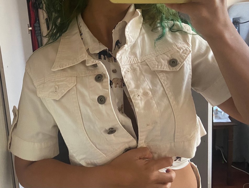 Kadın Beyaz Kısa Kollu ve Yarım Denim Ceket - Görsel 2