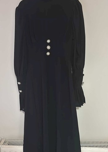 Düğmeli Siyah Uzun Kadın Elbise - Görsel 3