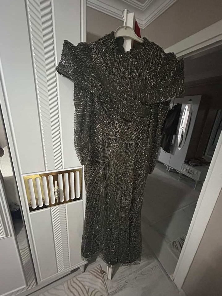 Siyah Drapeli Uzun Straplez Abiye Elbise - Görsel 3