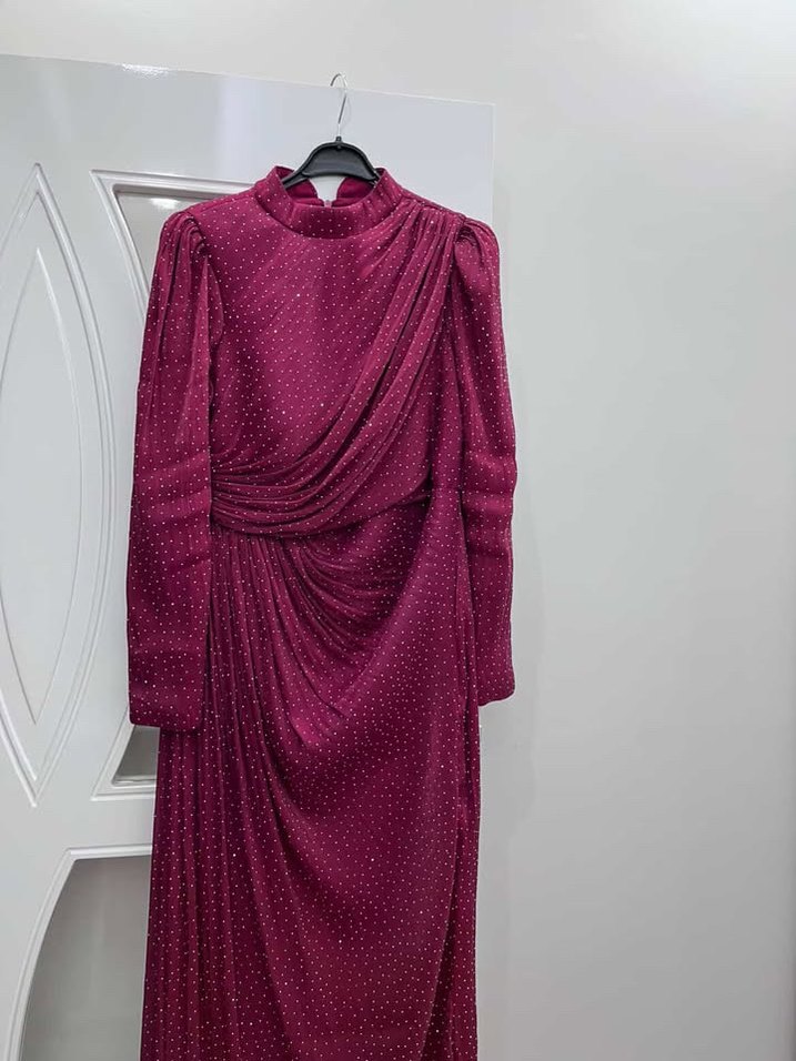 Bordo Uzun Drapeli Yüksek Yakalı Kadın Elbise - Görsel 5